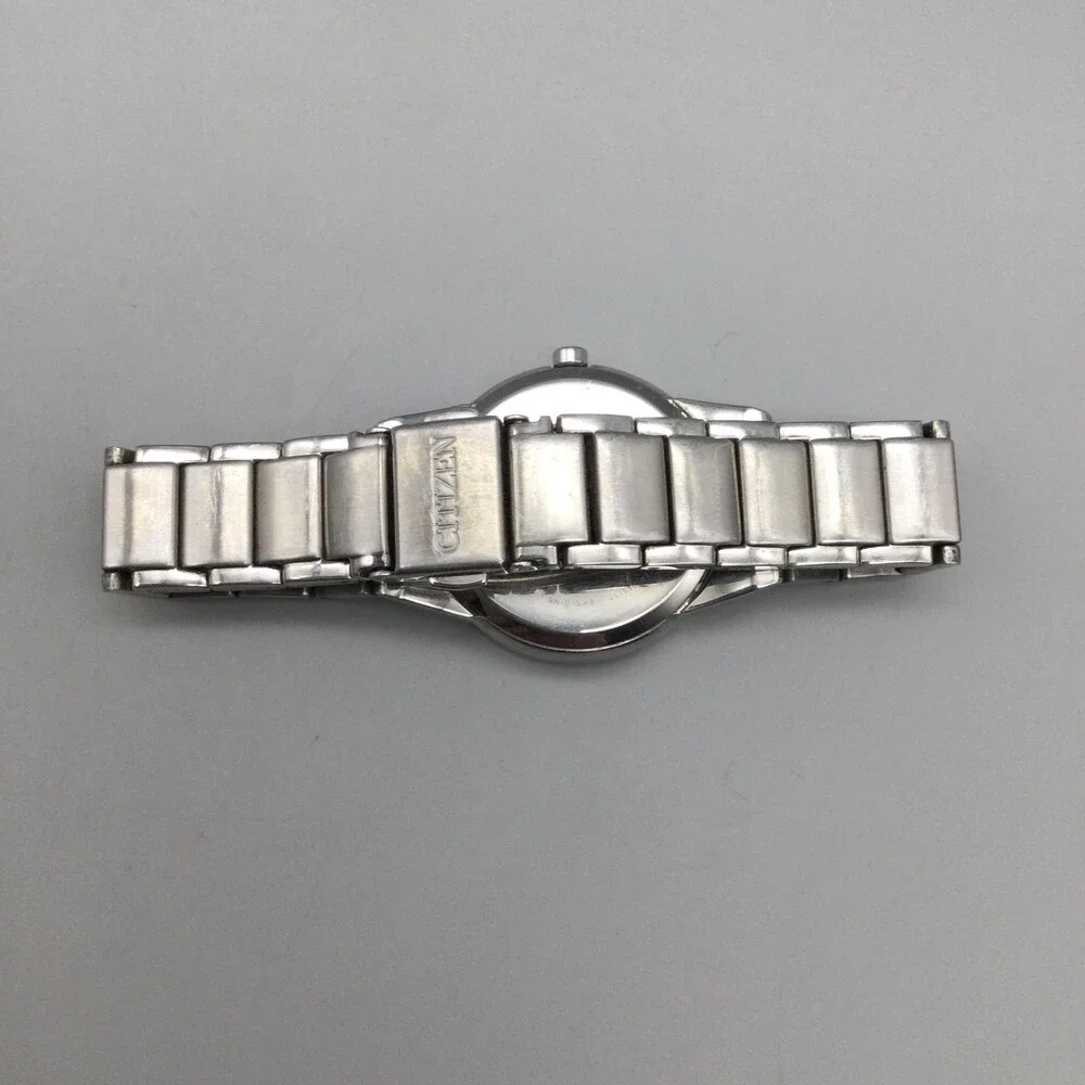 Citizen Eco-Drive Womens Watch 30mm Black Dial Stainless Date Solar J015 6.25